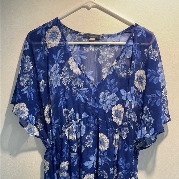 Tommy Hilfiger Blue and White V-Neck Maxi Dress with 3/4 Dolman Sleeves - Picture 2 of 7